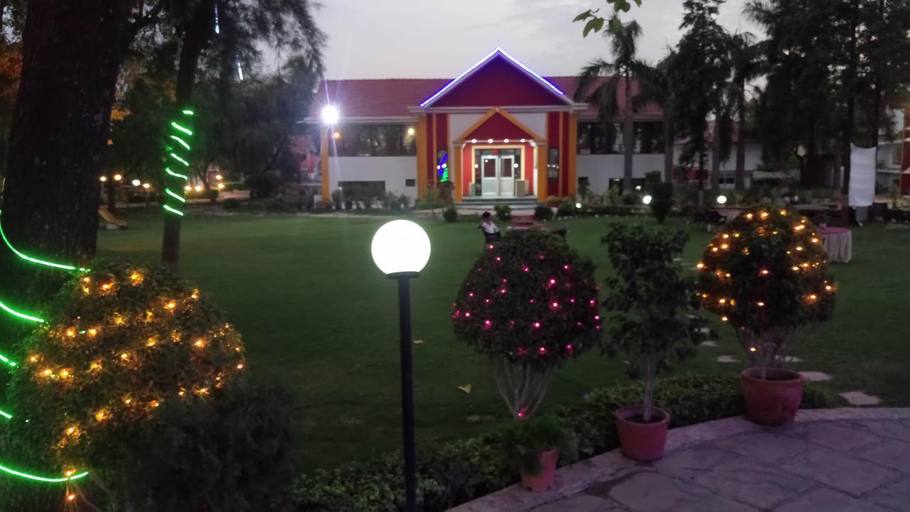 Sanjay Motels I Pvt Ltd Pura Raghunāth Zewnętrze zdjęcie